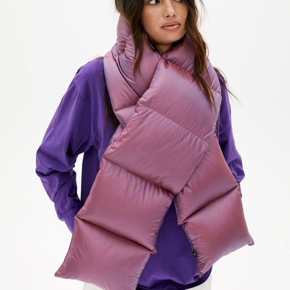 Aritzia Accessories - TNA Aritzia Super Puff™ Scarf Down Quilted Puffer